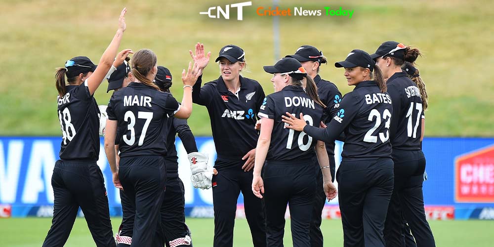 NZ Women Cricket Team in Ground